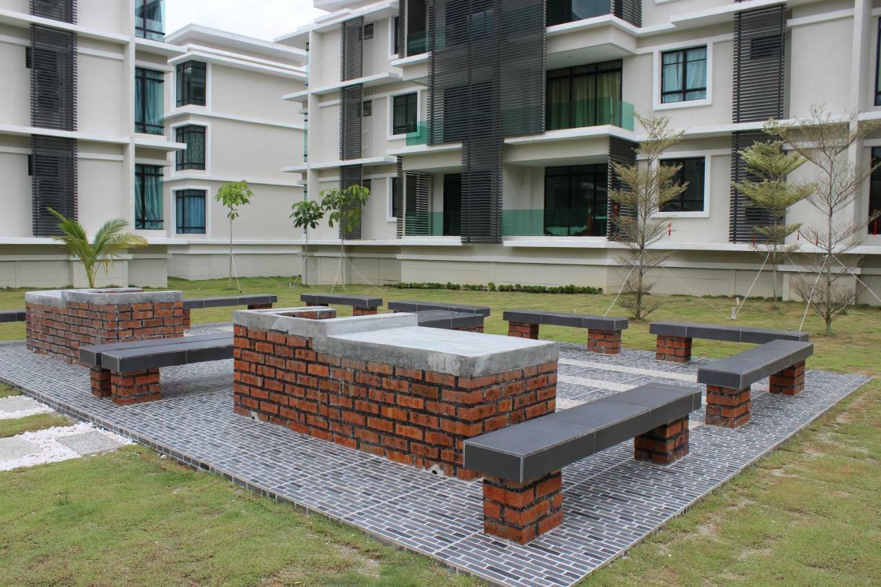 Apartamento The Meadow Park Kampar Exterior foto